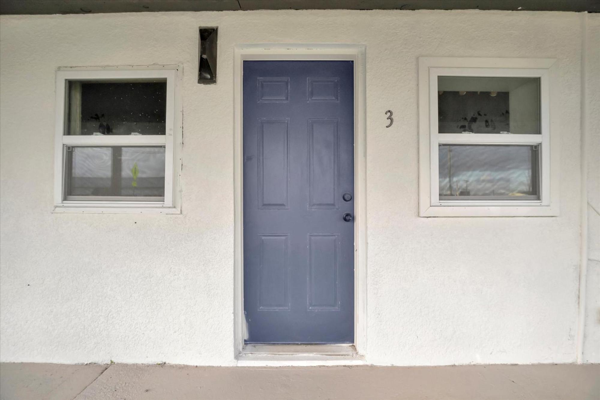 Walk To Stadium, Free Parking Apartment