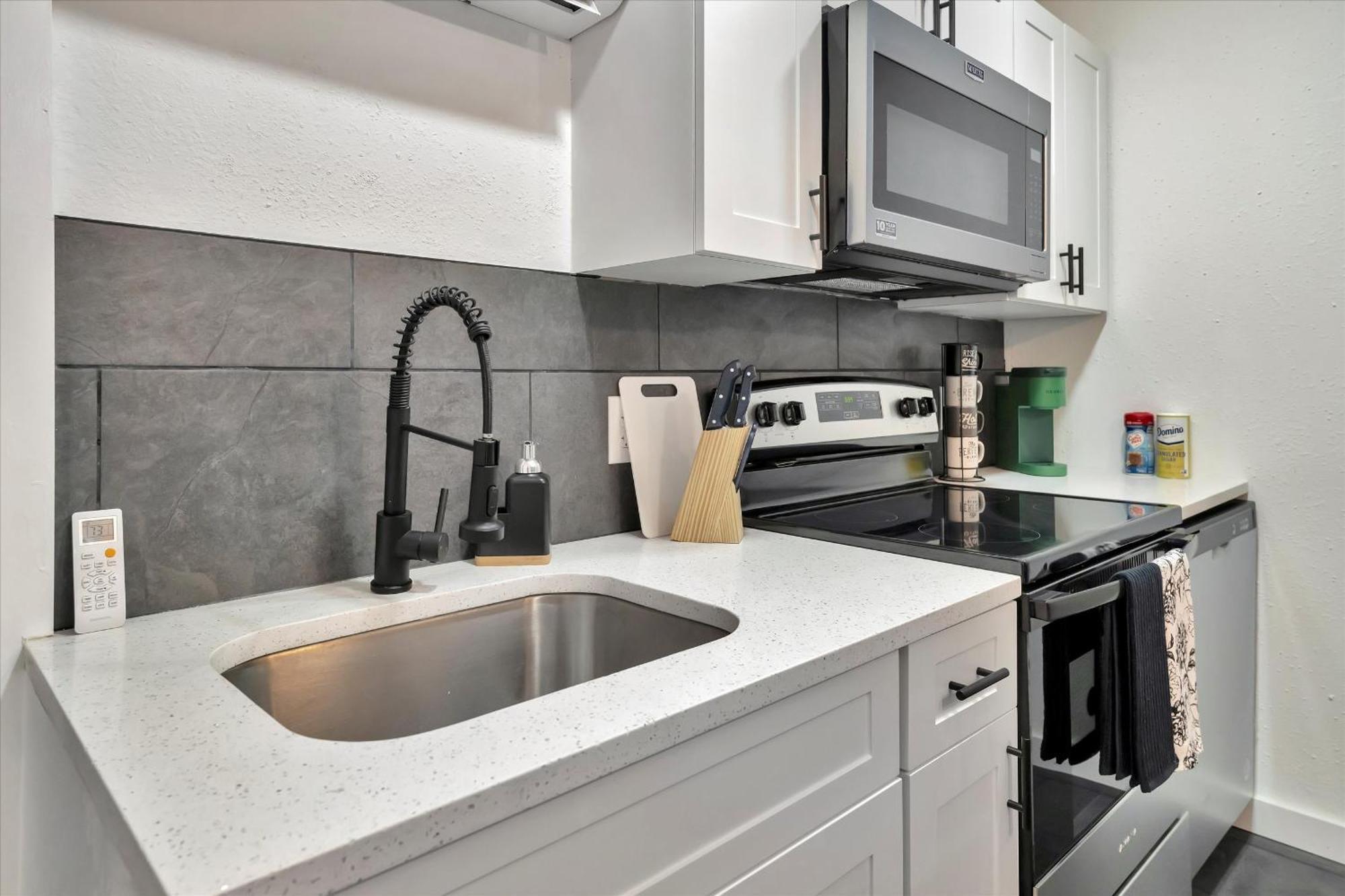 Apartment Walk To Stadium, Free Parking